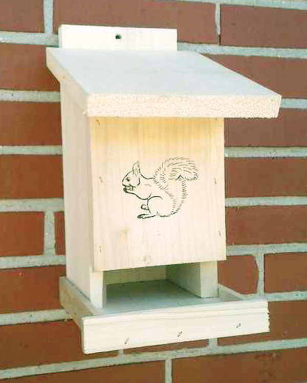 Eichhörnchen-Futterstation aus Pappelholz